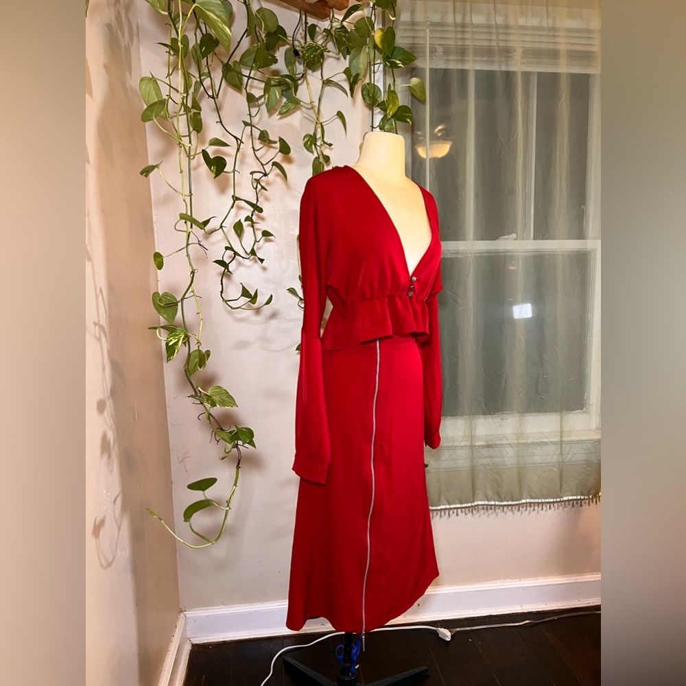 2 piece‎ set skirt and a top red color Pioo pioo suit top and skirt size M
